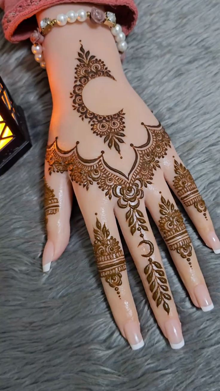 Arabic Pakistani Mehndi Designs