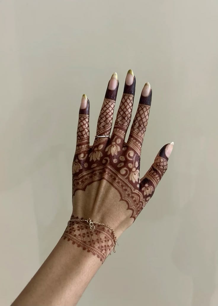 Arabic Style Mehndi Design Arabic Style Mehndi Design