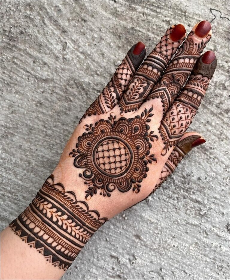 Back Hand Design Mehndi Simple