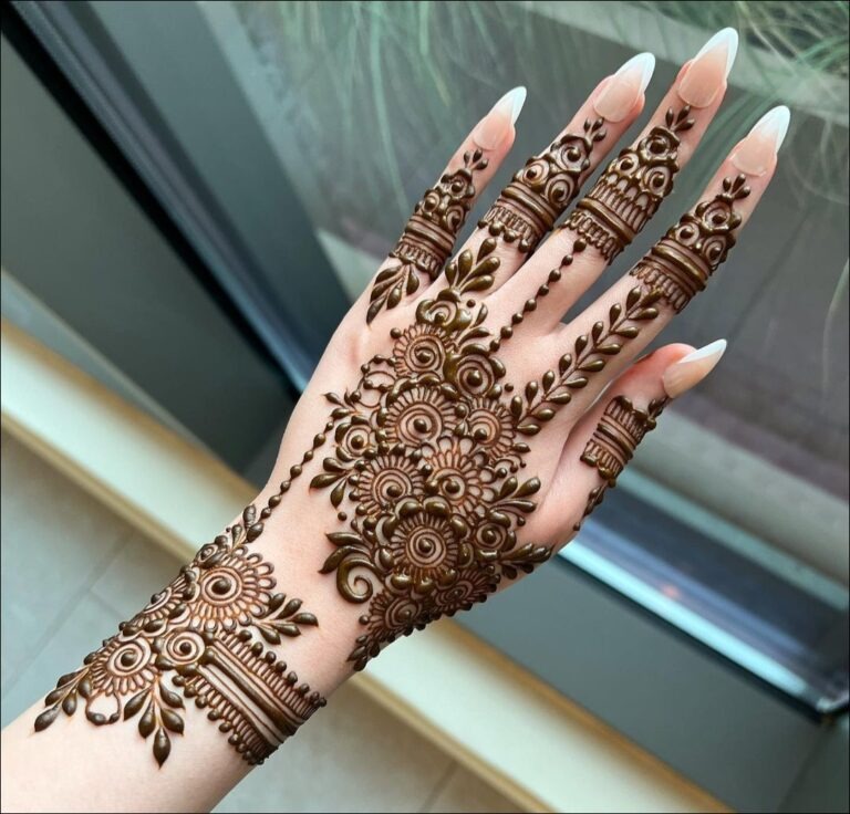 Back Hand Mehndi Design Simple