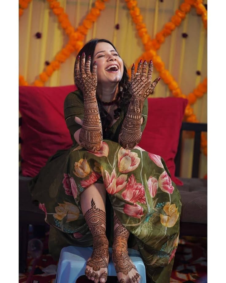Bridal Mehndi Poses Bridal Mehndi Poses