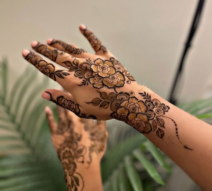 Dubai Mehndi Design Back Hand Dubai Mehndi Design Back Hand