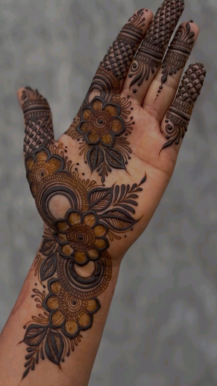 Floral Motifs Front Hand Mehndi Design