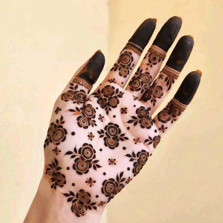 Front Hand Simple Mehndi Design