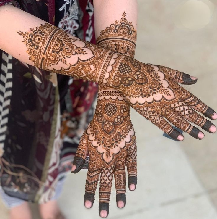 Indo Western Mehendi Designs Indo Western Mehendi Designs