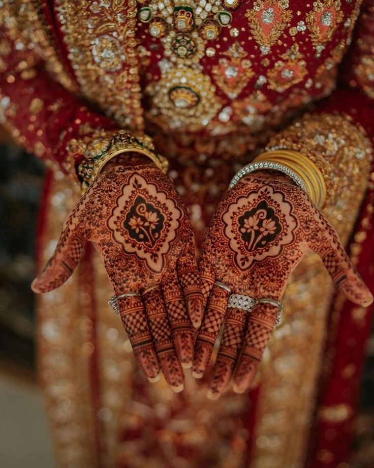Instagram Royal Mehndi Design