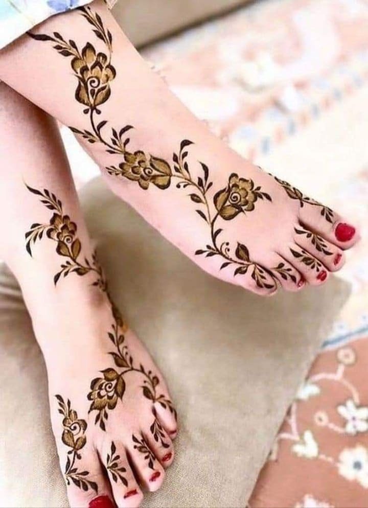 Leg Mehndi Design Simple Arabic