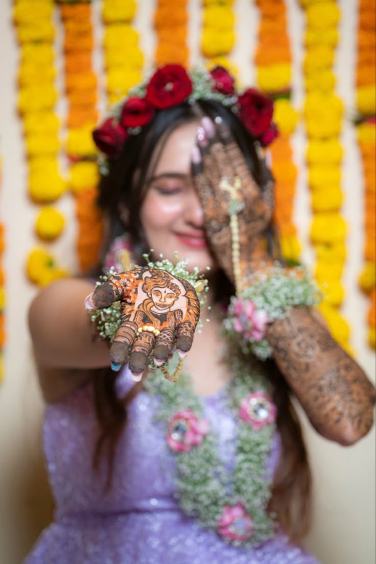 Mehendi Poses for Bride Mehendi Poses for Bride