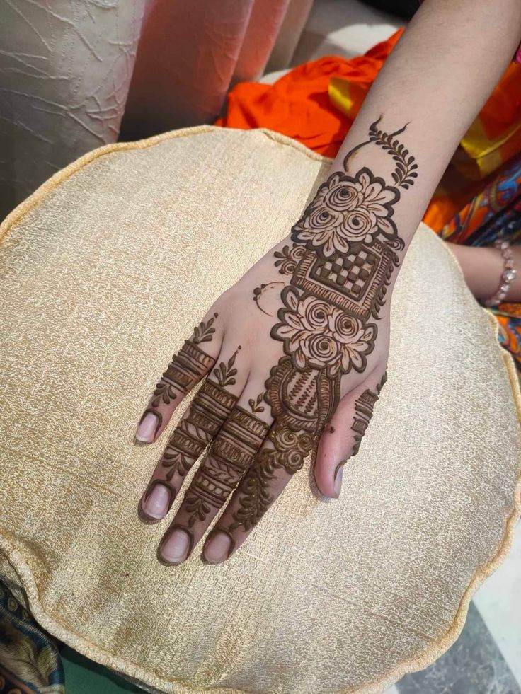 Mehndi Design Upper Side Mehndi Design Upper Side
