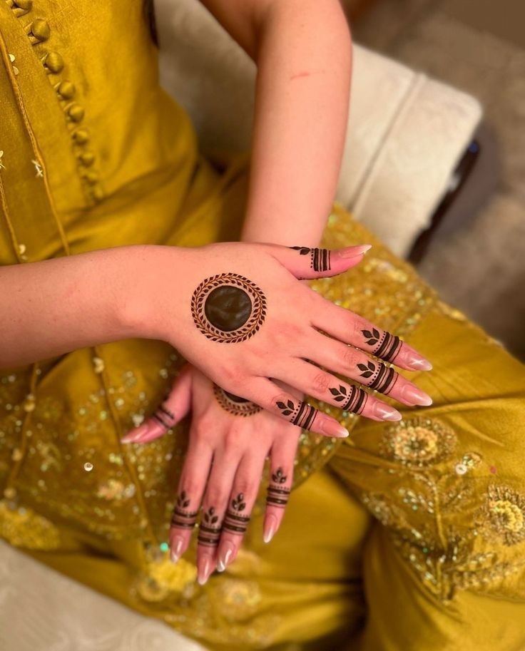 Mehndi Designs for Diwali Mehndi Designs for Diwali