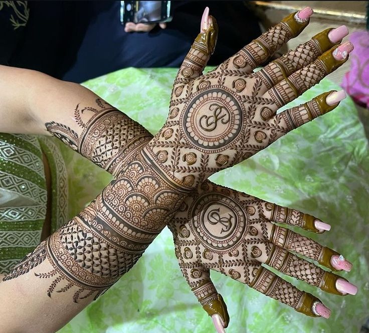 Mehndi Designs for Engagement Bride Mehndi Designs for Engagement Bride