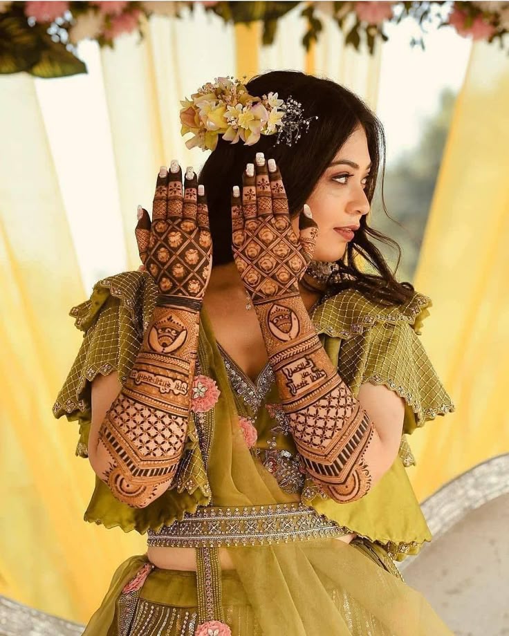 Mehndi Pose Mehndi Pose