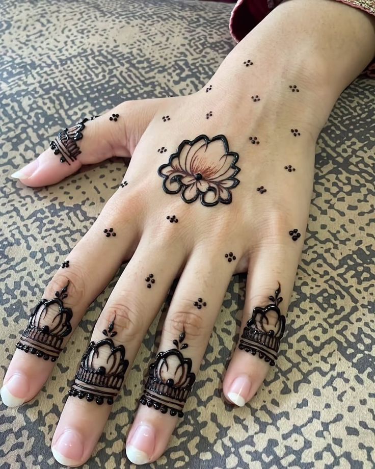 Modern Lotus Mehndi Designs Modern Lotus Mehndi Designs