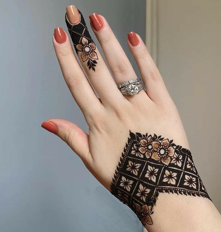 Modern Western Mehndi Design Modern Western Mehndi Design