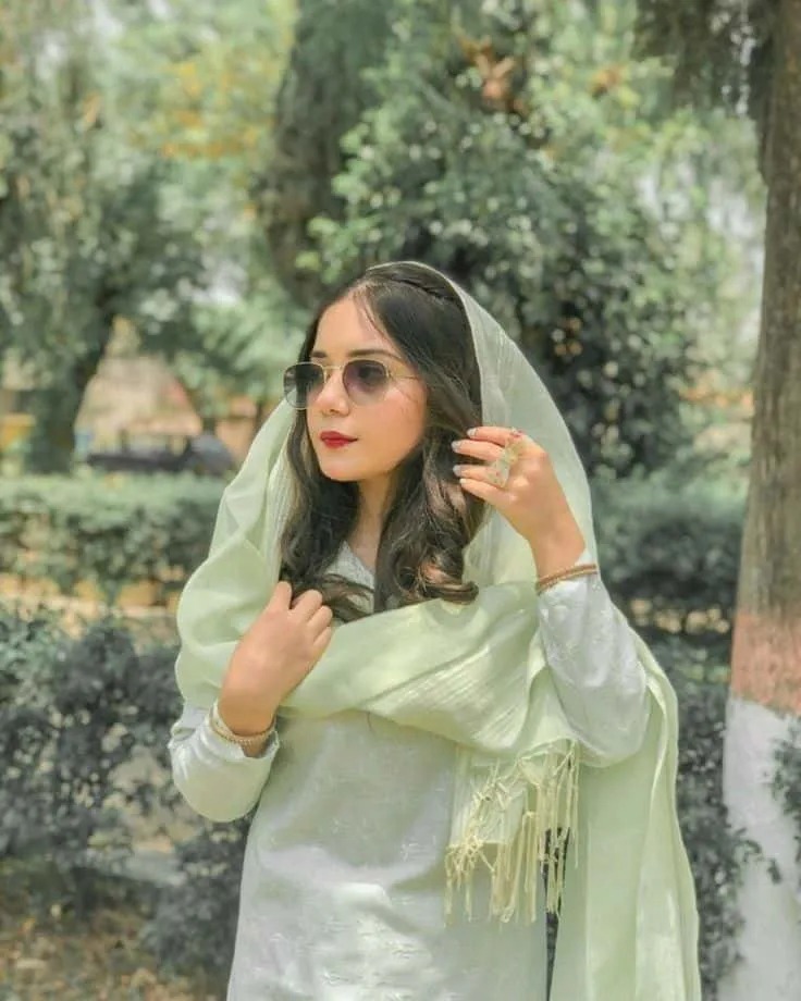Muslim Girl Pic Muslim Girl Pic