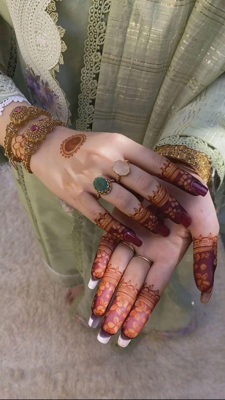 Pakistani Mehndi Design
