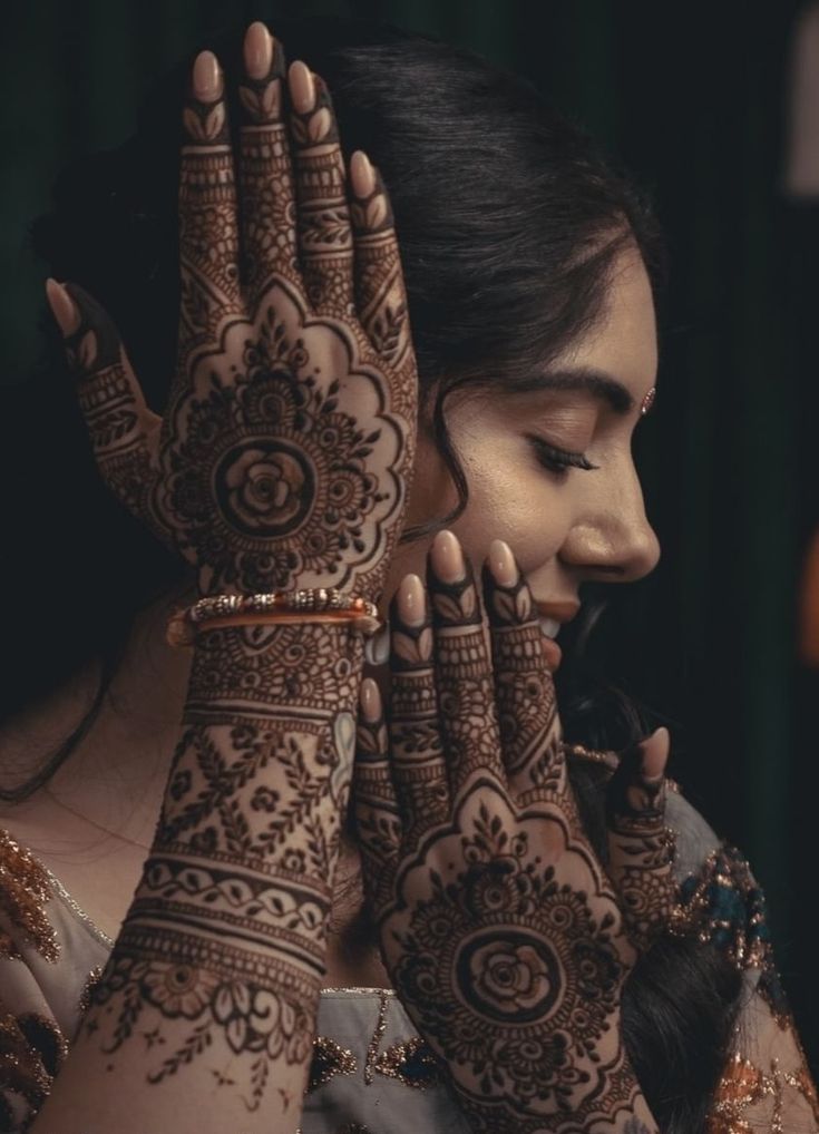 Photography Mehndi Photo Shoot Poses Photography Mehndi Photo Shoot Poses