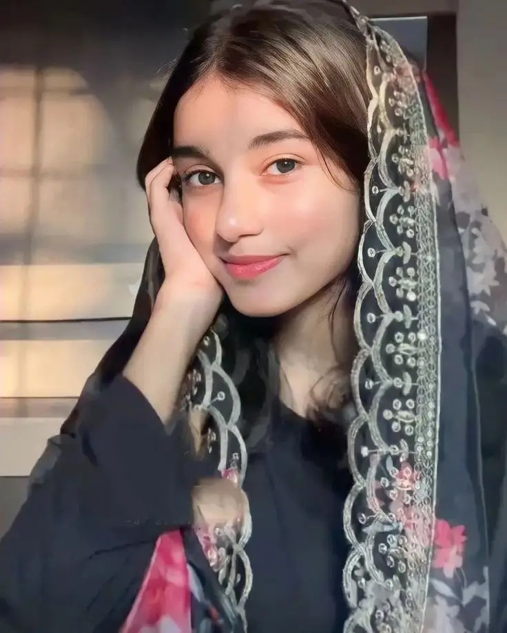 Queen DP for Whatsapp