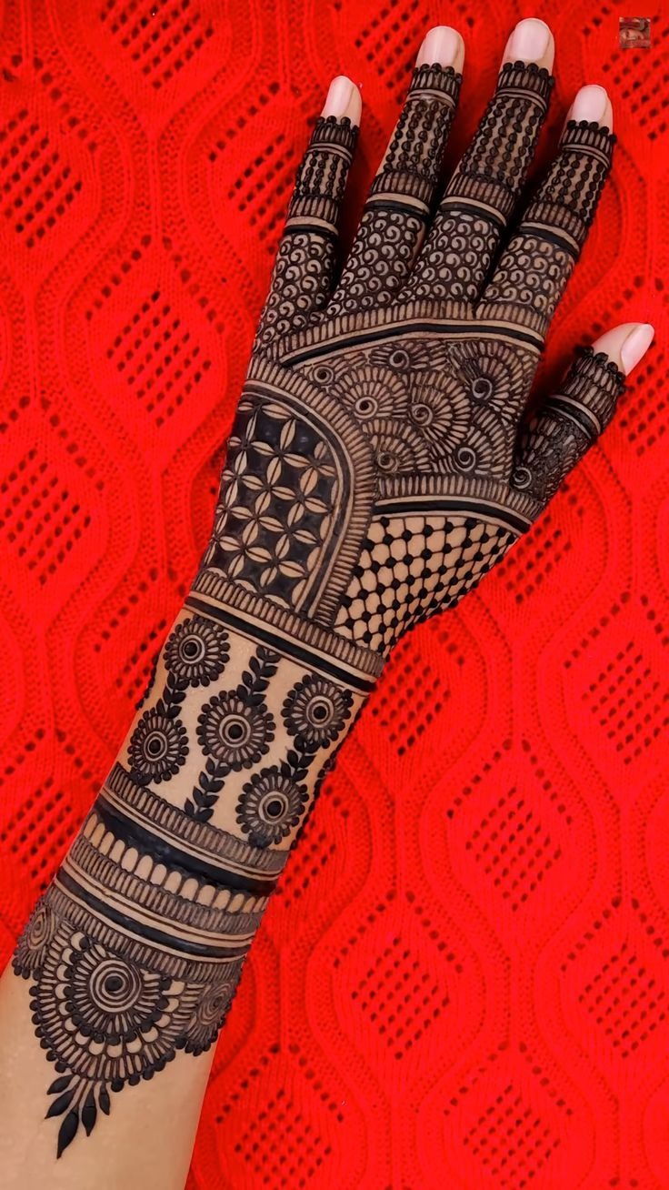 Royal Mehndi Design for Teej Royal Mehndi Design for Teej