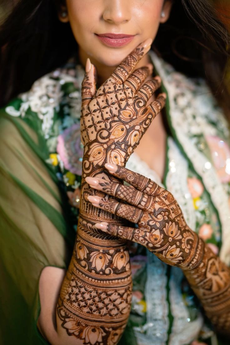 Royal Stylish Simple Mehndi Design Royal Stylish Simple Mehndi Design
