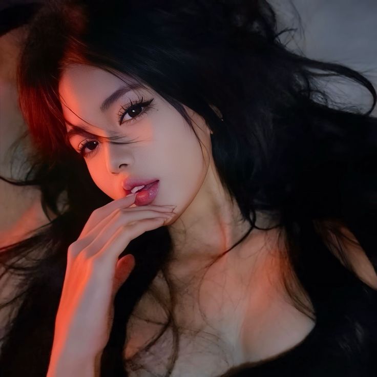 Selfie Poses for Girls