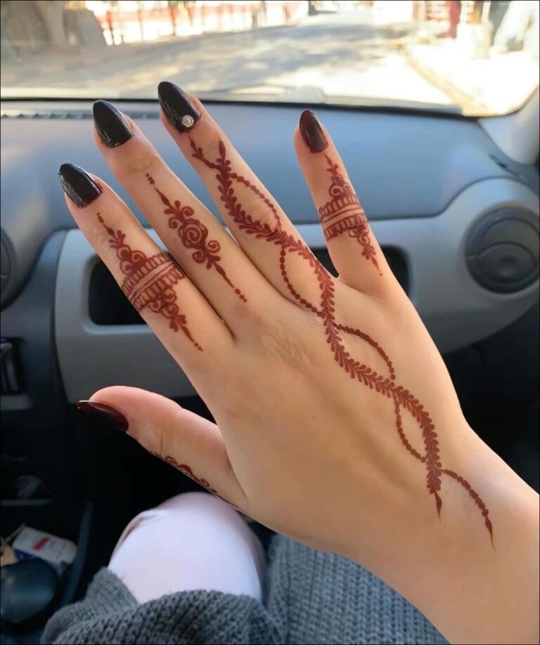 Simple Back Hand Mehndi Design