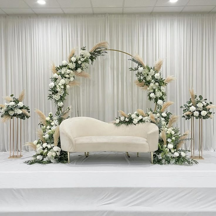 Simple Engagement Decorations Simple Engagement Decorations
