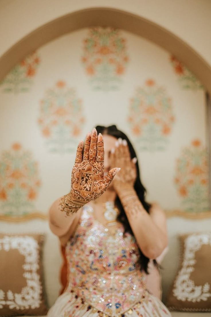 Simple Mehndi Poses Simple Mehndi Poses