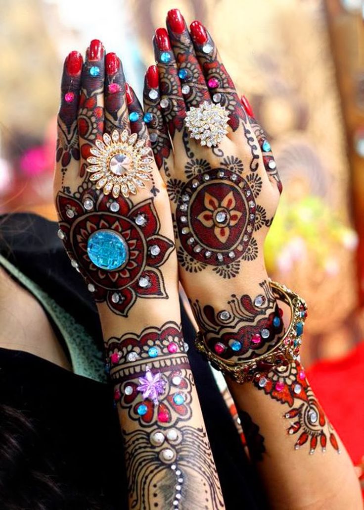Stylish Back Hand Mehndi Designs Stylish Back Hand Mehndi Designs