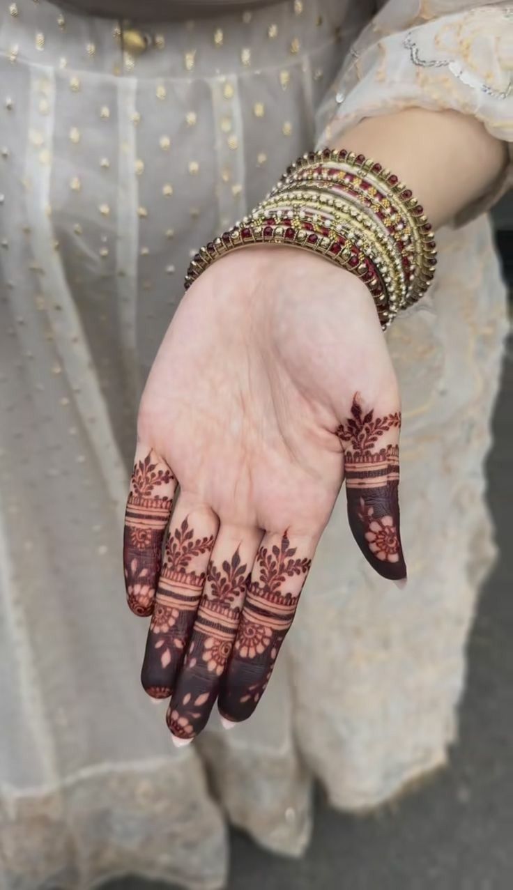 Stylish Finger Mehndi Design for Girl Stylish Finger Mehndi Design for Girl