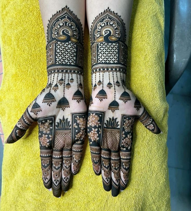 Symmetrical Bliss Front Hand Mehndi Design