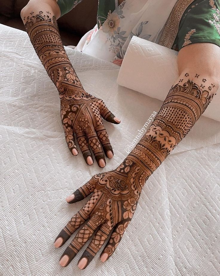 Upper Side Mehndi Design Upper Side Mehndi Design