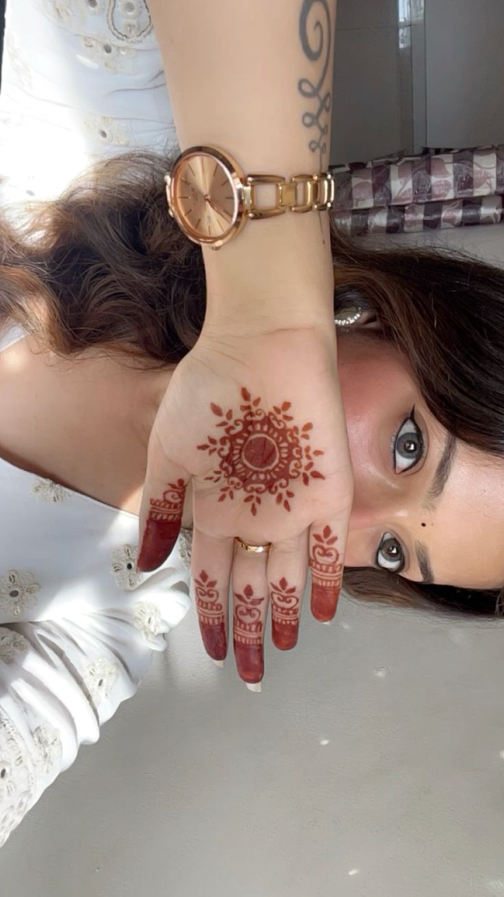 Western Mehndi Design Simple Western Mehndi Design Simple