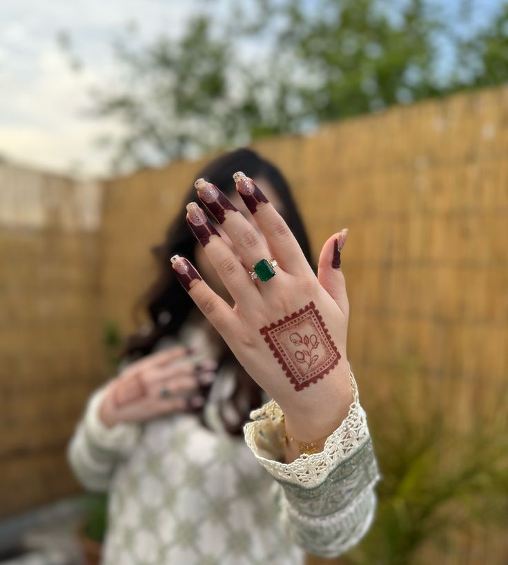 Western Mehndi Design