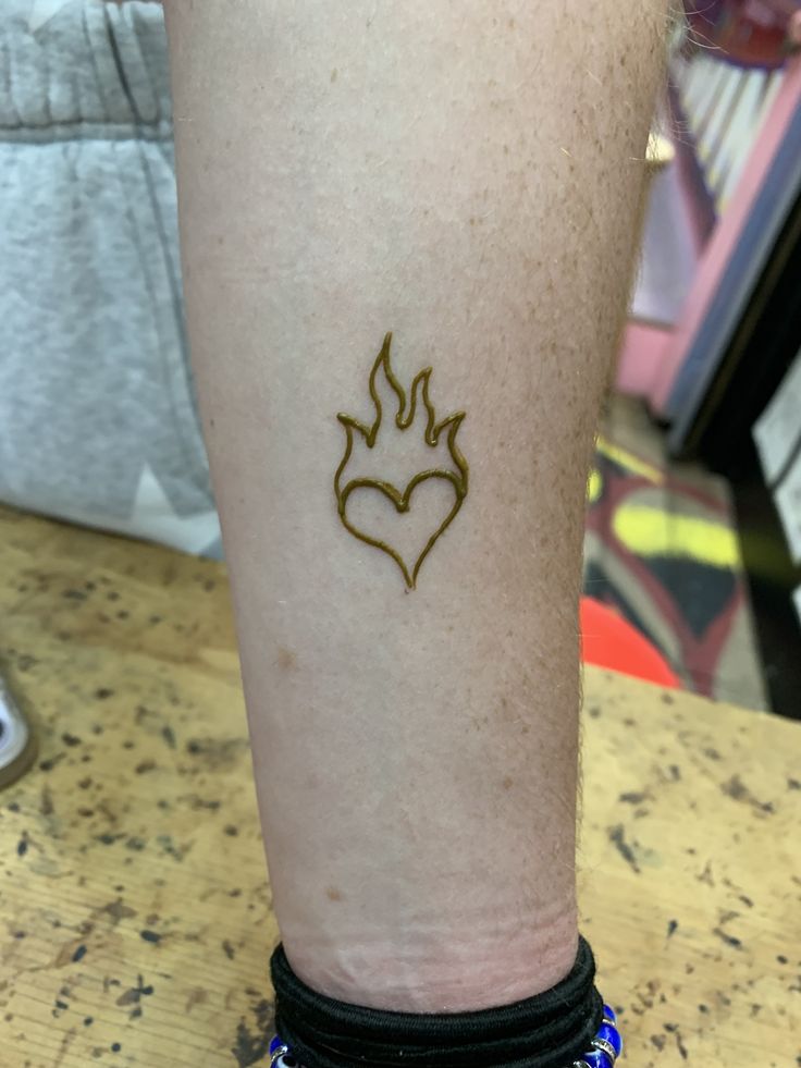 Wrist Small Henna Tattoo Wrist Small Henna Tattoo