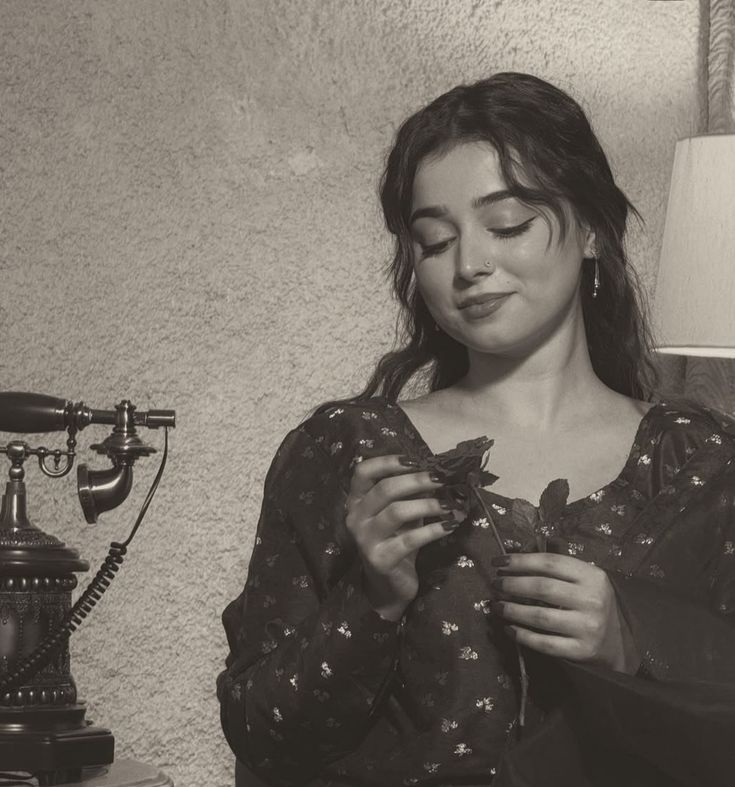 aesthetic unique profile pic for instagram for girl